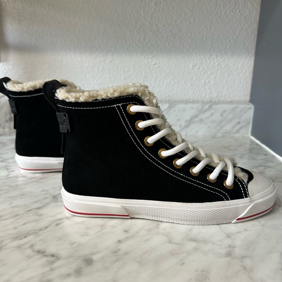 See by Chloé Aryana trainers
Black high-top suede sneakers - Picture 5 of 10
